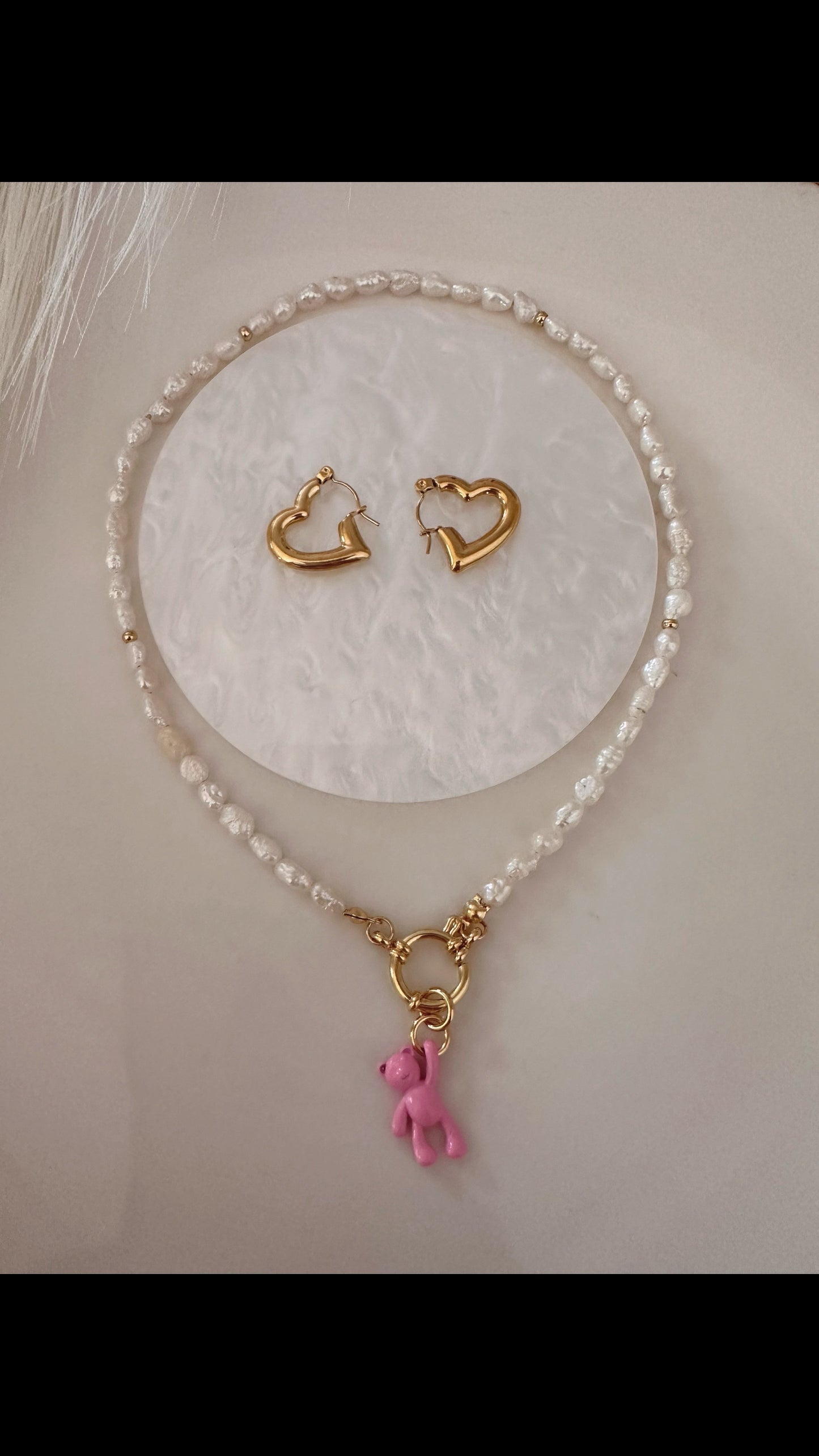 White and Pink Necklace.