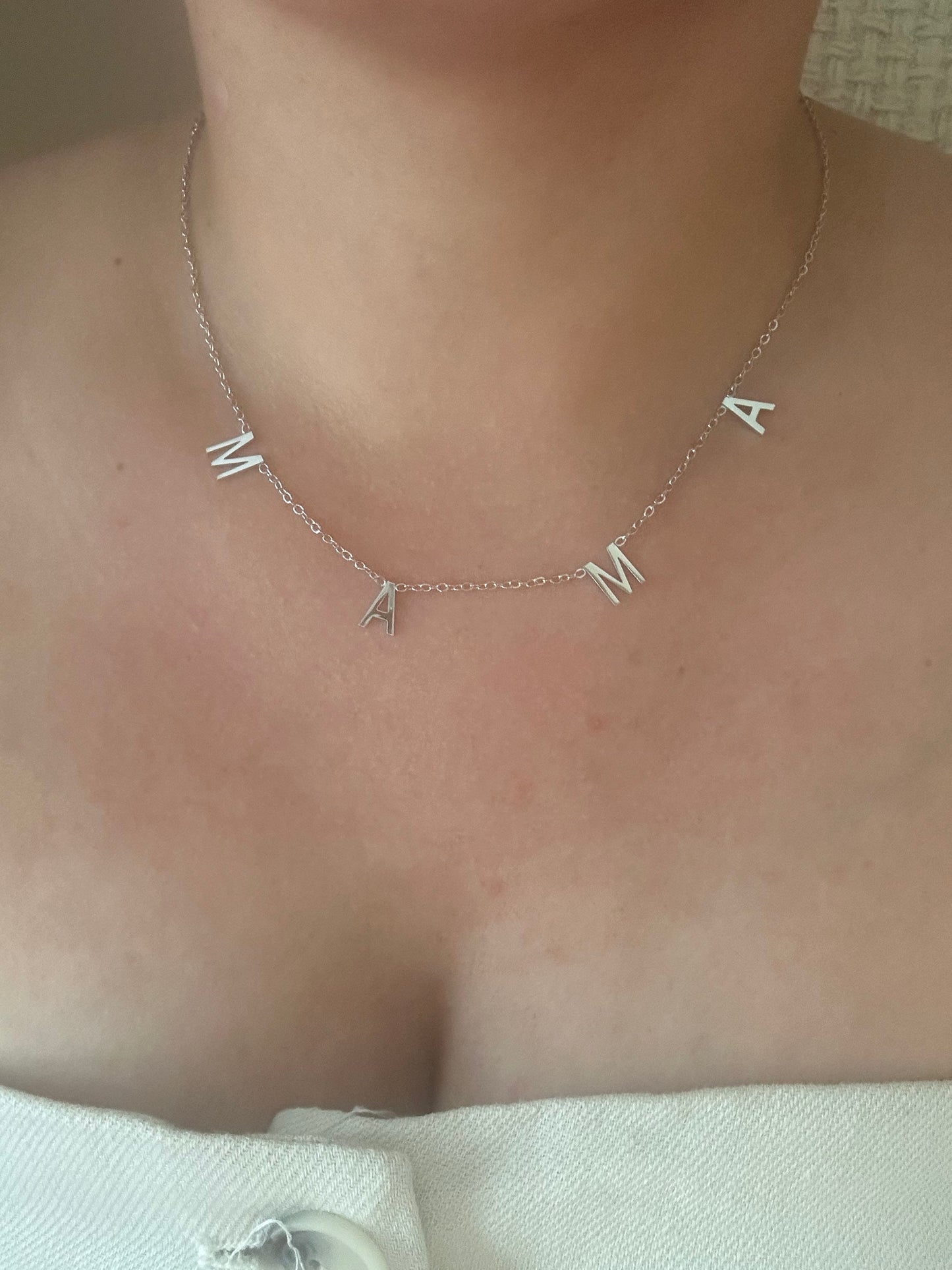 MAMÁ Necklace